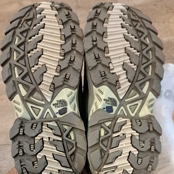 The North Face Olive Green Winter/ Water Proof Boots - Picture 8 of 10